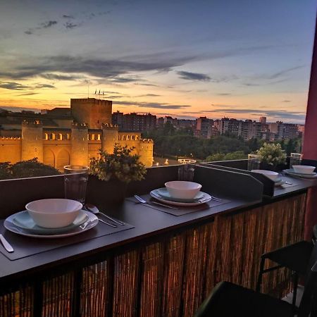 La Balconada De La Aljaferia Con Parking Privado Daire Zaragoza Dış mekan fotoğraf